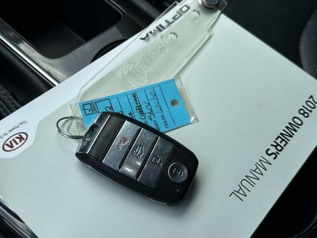 Used 2018 White Kia EX image 4