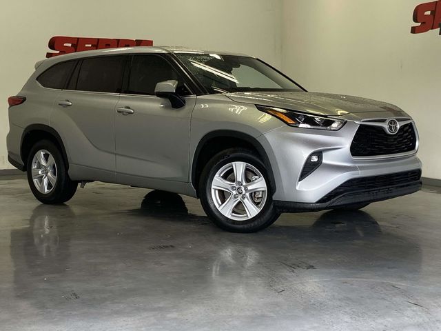 2021 Toyota Highlander LE FWD