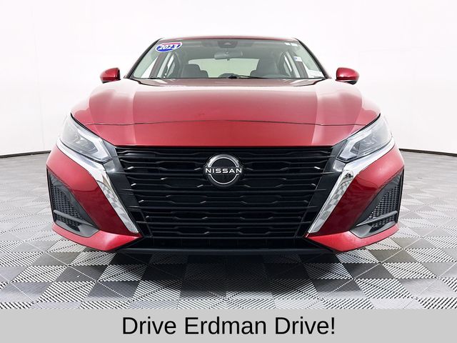 Used 2023 Nissan Altima Sedan