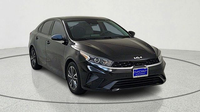 2022 Kia Forte LXS FWD