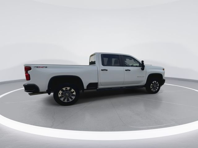 Used 2026 White Chevrolet Custom image 11