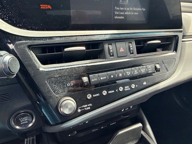 2022 Lexus ES - $39,888