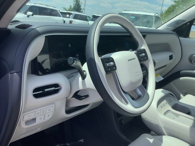 Used 2026 Abyss Black Hyundai Calligraphy image 18