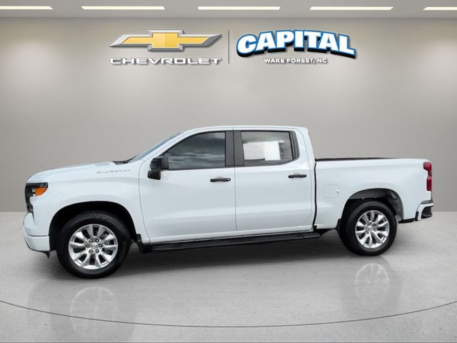 Used 2025 White Chevrolet Custom image 2