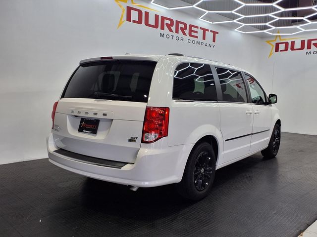 2019 Dodge Grand Caravan SXT - 1