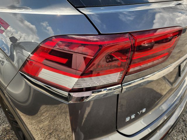 2023 Volkswagen Atlas Cross Sport 3.6L V6 SE w/Technology - 6