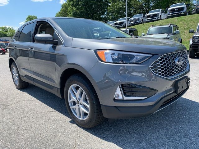 2024 Ford Edge SEL 7