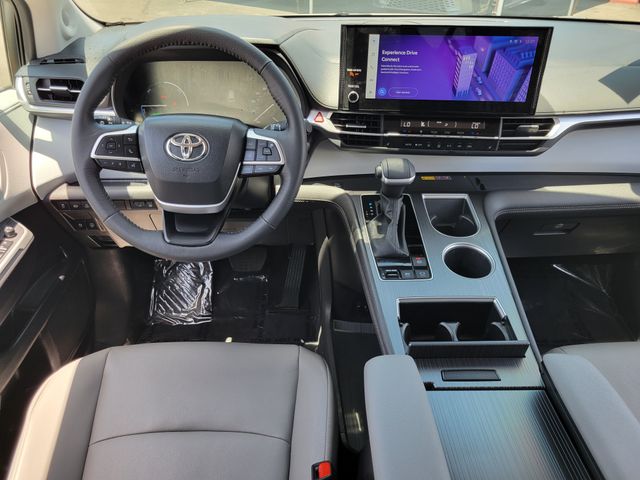 Used 2025 Toyota Sienna Van
