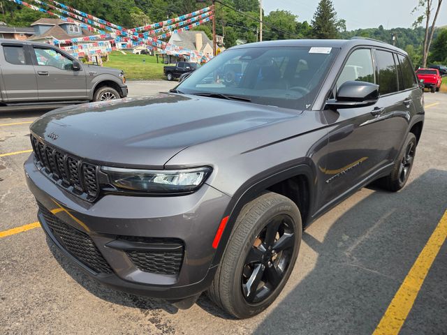 Baltic Gray Metallic Clearcoat 2023 Jeep Grand Cherokee SUV / Crossover Four-Wheel Drive 8-Speed Automatic