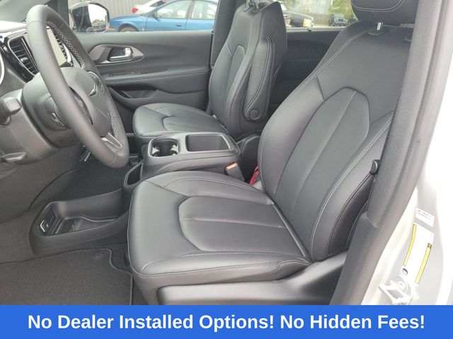 2026 Chrysler Pacifica Select Silver at Mac Haik CDJR North Houston