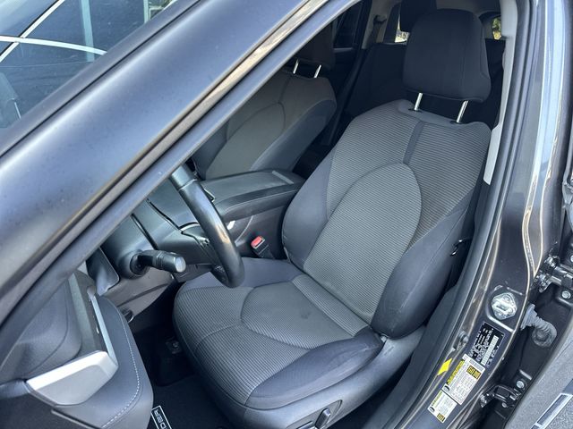 Used 2022 Gray Toyota LE image 12