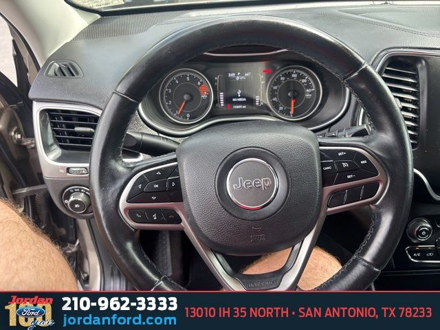 Used Car 2019 Jeep Cherokee  Latitude Plus For Sale Under $12,000 In San Antonio, Texas