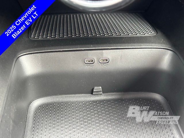 2025 Chevrolet Blazer EV LT photo
