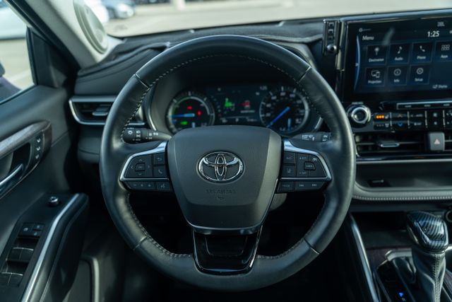 2021 Toyota Highlander Hybrid Platinum 12