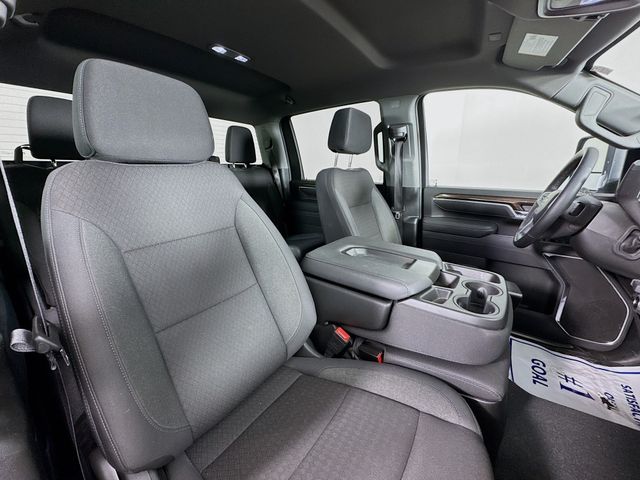 Used 2025 White Chevrolet LT image 28