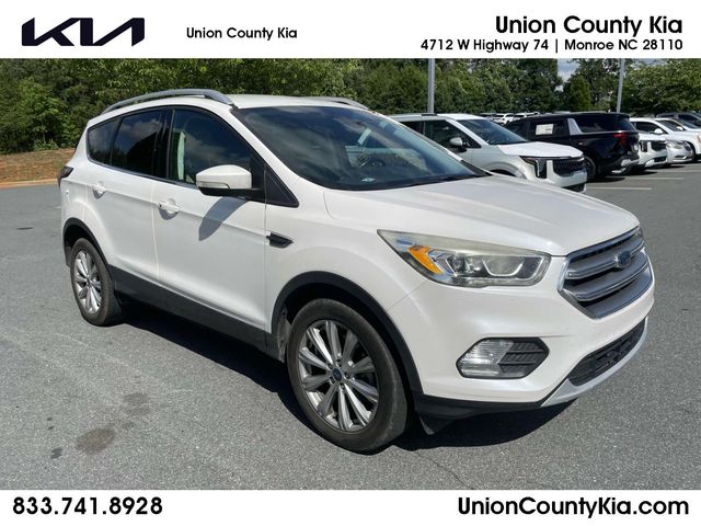 White Platinum Clearcoat Metallic 2017 Ford Escape Titanium FWD SUV / Crossover Front-Wheel Drive 6-Speed Automatic