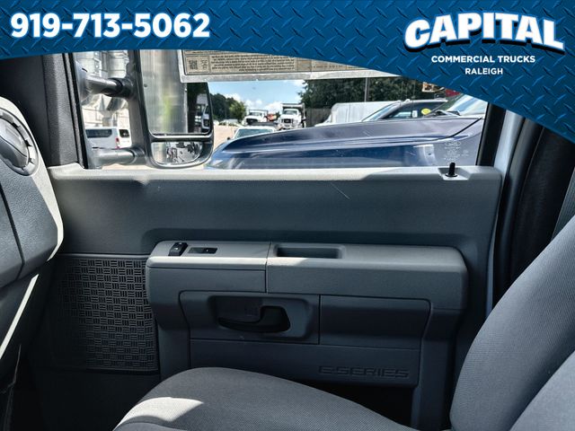 2024 Ford E-350 photo 24