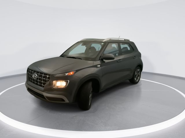 Used 2024 Gray Hyundai SEL image 2