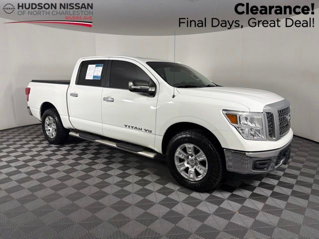 Glacier White 2018 Nissan Titan Pickup Truck Four-Wheel Drive 7-Speed Automatic