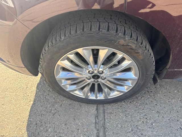 2020 Burgundy Ford Edge Titanium AWD SUV