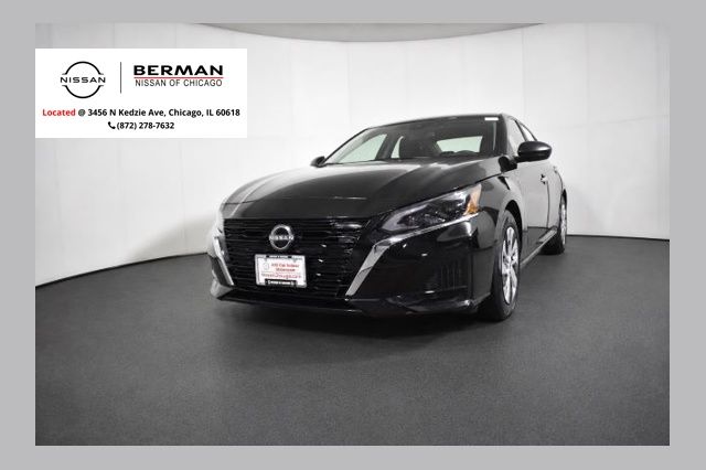 Super Black Clearcoat 2025 Nissan Altima 2.5 S FWD Sedan Front-Wheel Drive Continuously Variable Transmission