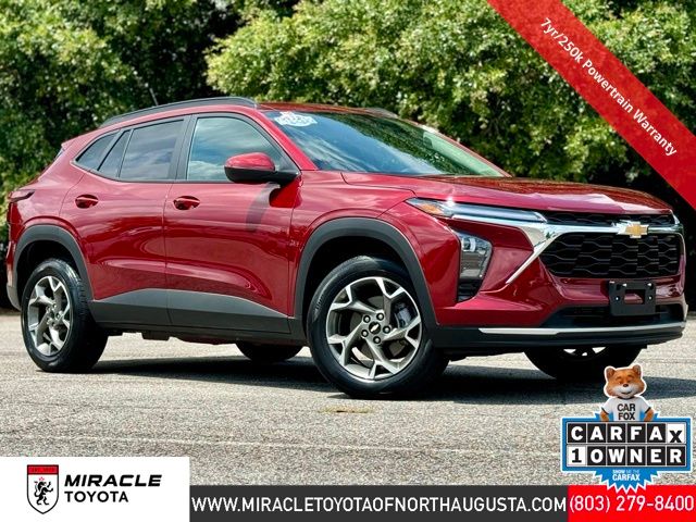 2025 Chevrolet Trax LT's photo