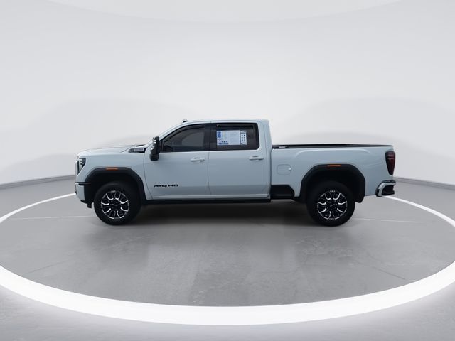 Used 2024 White GMC AT4 image 5