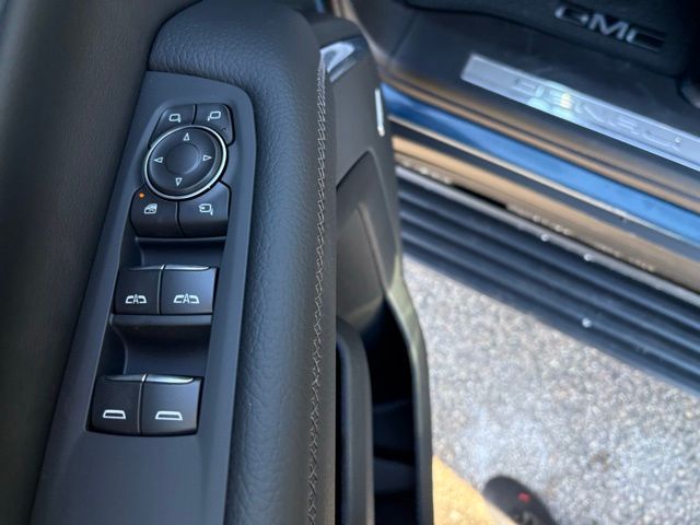 2026 GMC Yukon 4WD Denali