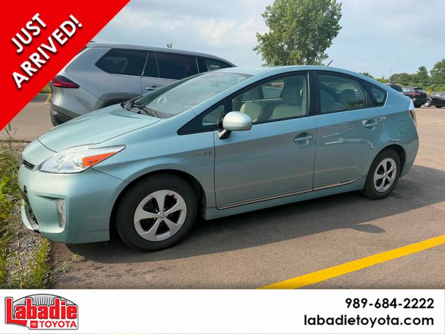 Sea Glass Pearl 2014 Toyota Prius Hatchback Front-Wheel Drive Continuously Variable Transmission