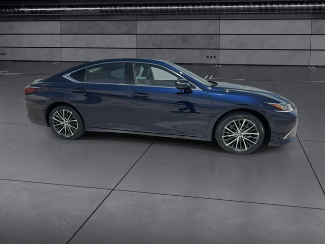 Used 2024 Lexus ES Sedan