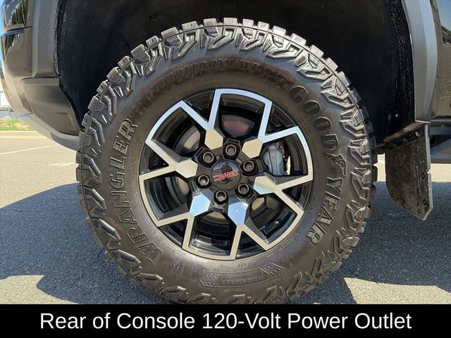 Used 2024 GMC Canyon Truck