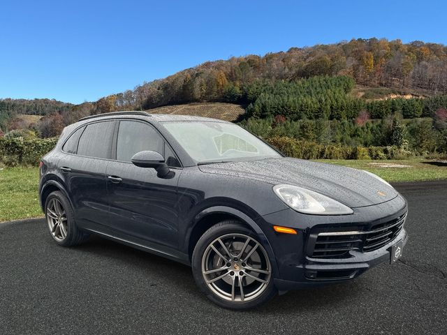 2023 Porsche Cayenne Platinum Edition AWD