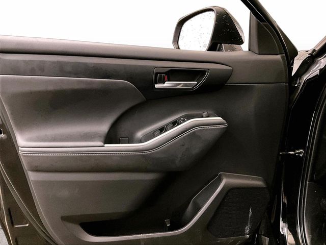 2022 Toyota Highlander XLE Black at Auto Express Mitsubishi