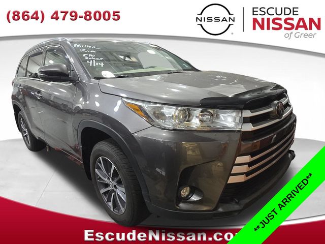 Alumina Jade Metallic 2017 Toyota Highlander XLE AWD SUV / Crossover All-Wheel Drive 8-Speed Automatic