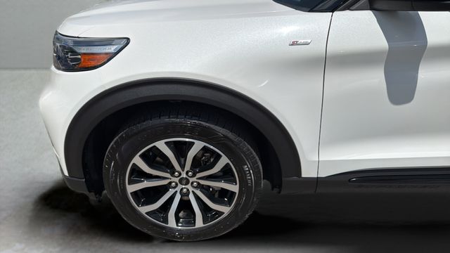 Used 2022 White Ford ST-Line image 36