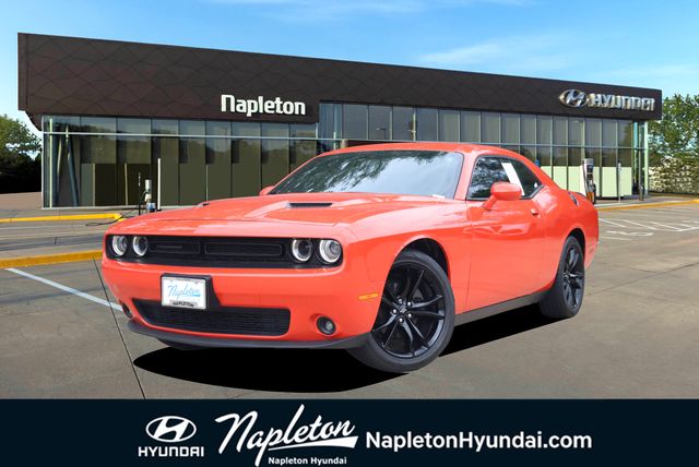 2018 Dodge Challenger SXT RWD