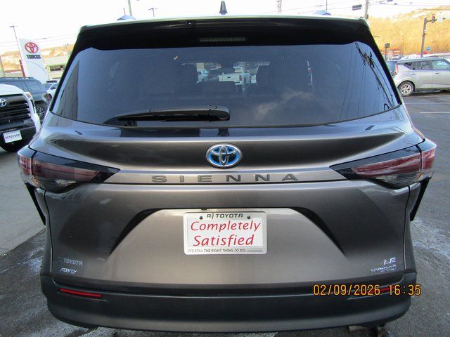used 2024 Toyota Sienna car, priced at $39,999