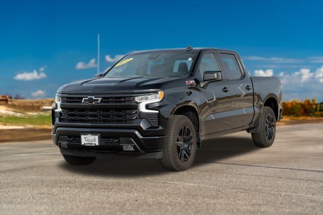 2022 Chevrolet Silverado 1500 RST 3