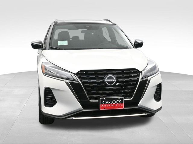 2024 Nissan Kicks SR 5