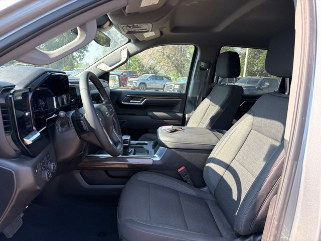 2025 Sterling Gray Metallic Chevrolet Silverado 1500 LT Trail Boss 4X4 Truck