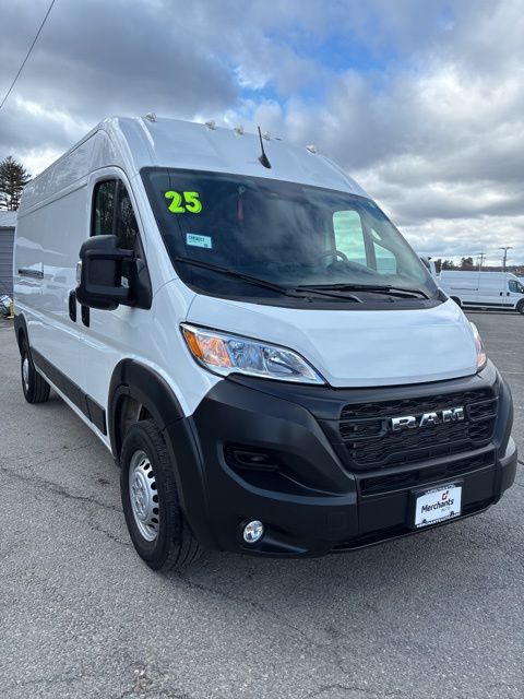 Bright White Clearcoat 2025 RAM ProMaster Van 9-Speed Automatic
