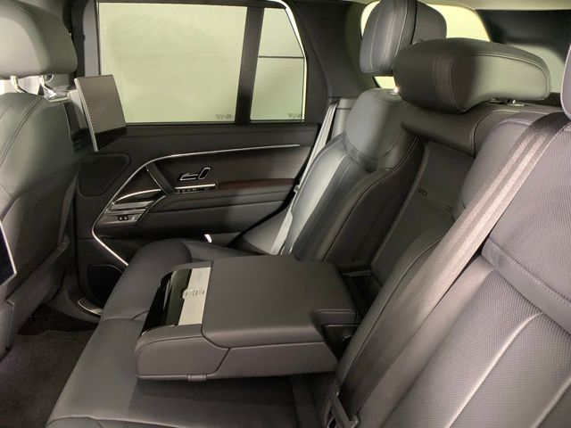 2023 Land Rover Range Rover First Edition 36