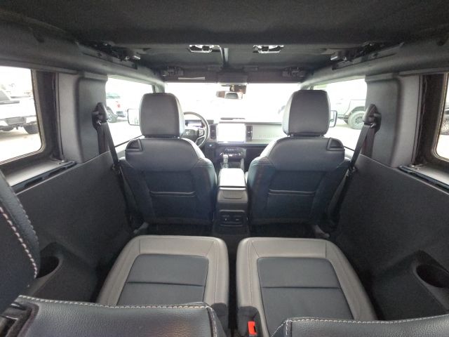 2023 Ford Bronco Big Bend:B02033