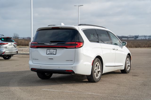 2022 Chrysler Pacifica Limited 7