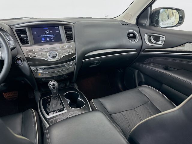 2018 INFINITI QX60 Base 25