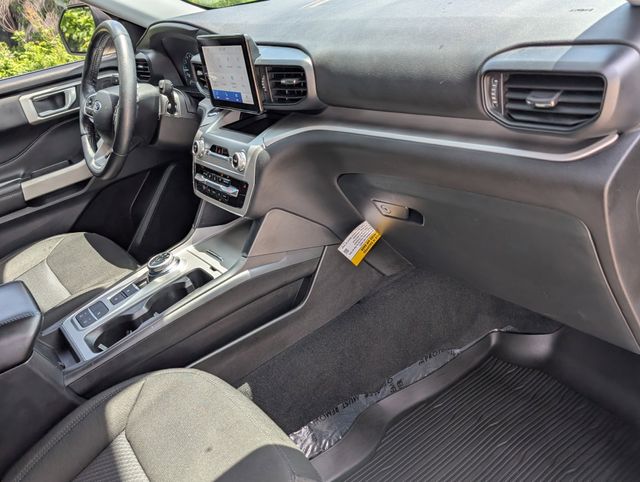 2022 Ford Explorer XLT Black at Community Kia