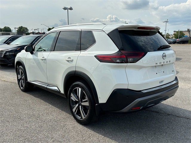 2023 Nissan Rogue SL 5