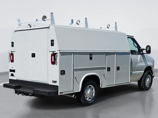 New 2026 White Ford KUV image 8