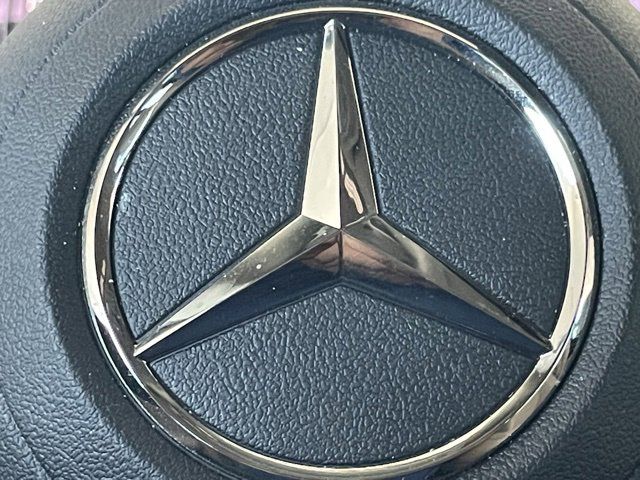 Used 2025 MANUFAKTUR Cardinal Red Metallic Mercedes-Benz GLE 450e image 11