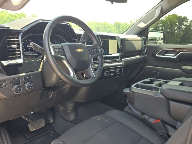 2025 Chevrolet Silverado 1500 LT:46703A